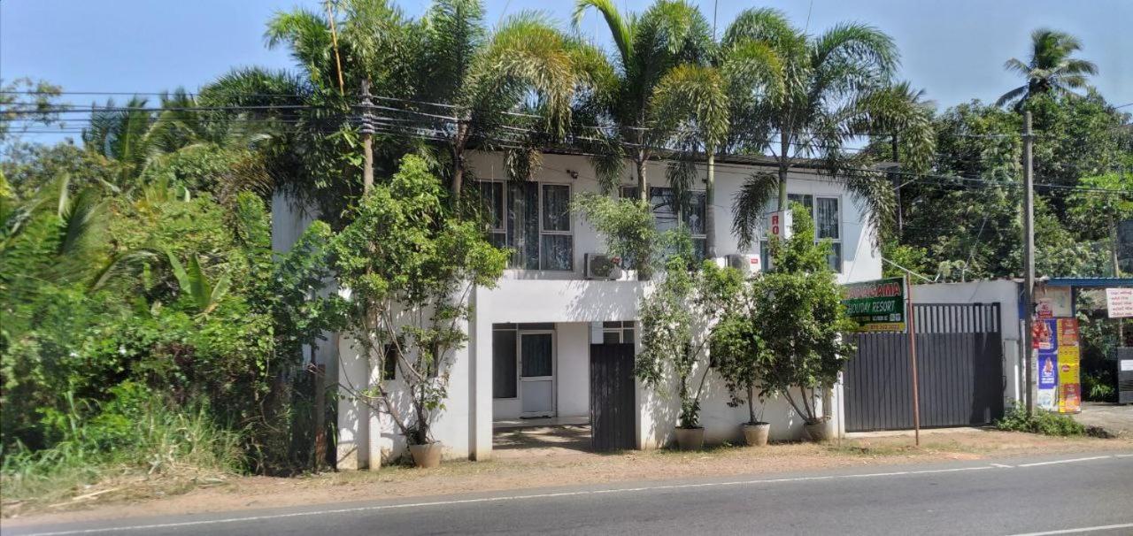 Saragama Holiday Resort Kurunegala Luaran gambar