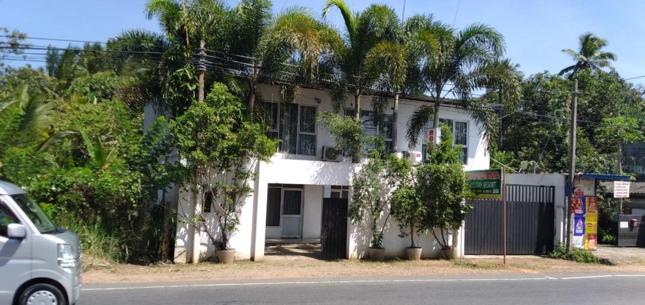 Saragama Holiday Resort Kurunegala Luaran gambar